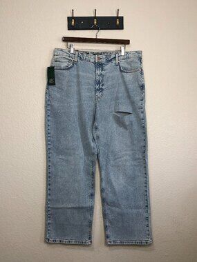 Wild Fable NWT 90's Relaxed Straight Cut Light Wash Jeans Women's 16 Mom Casual